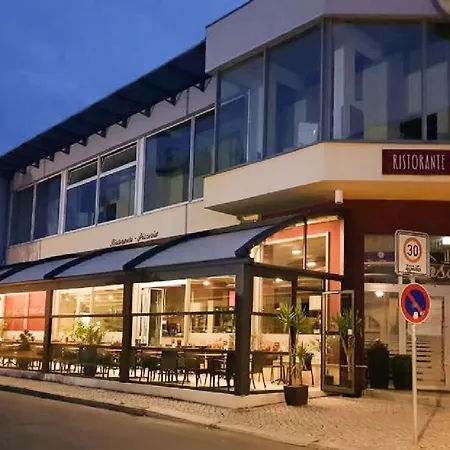 Hotel Ristorante Toscana Borna Hotel *