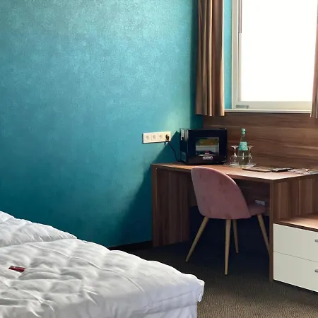 Hotel Ristorante Toscana Borna Hotel *